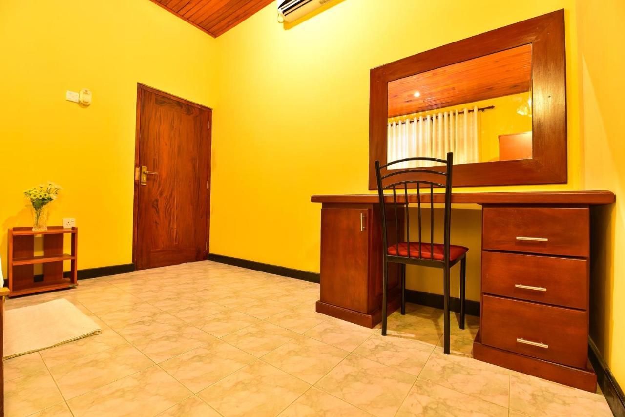 Villa The Senu Grand à Hikkaduwa Extérieur photo